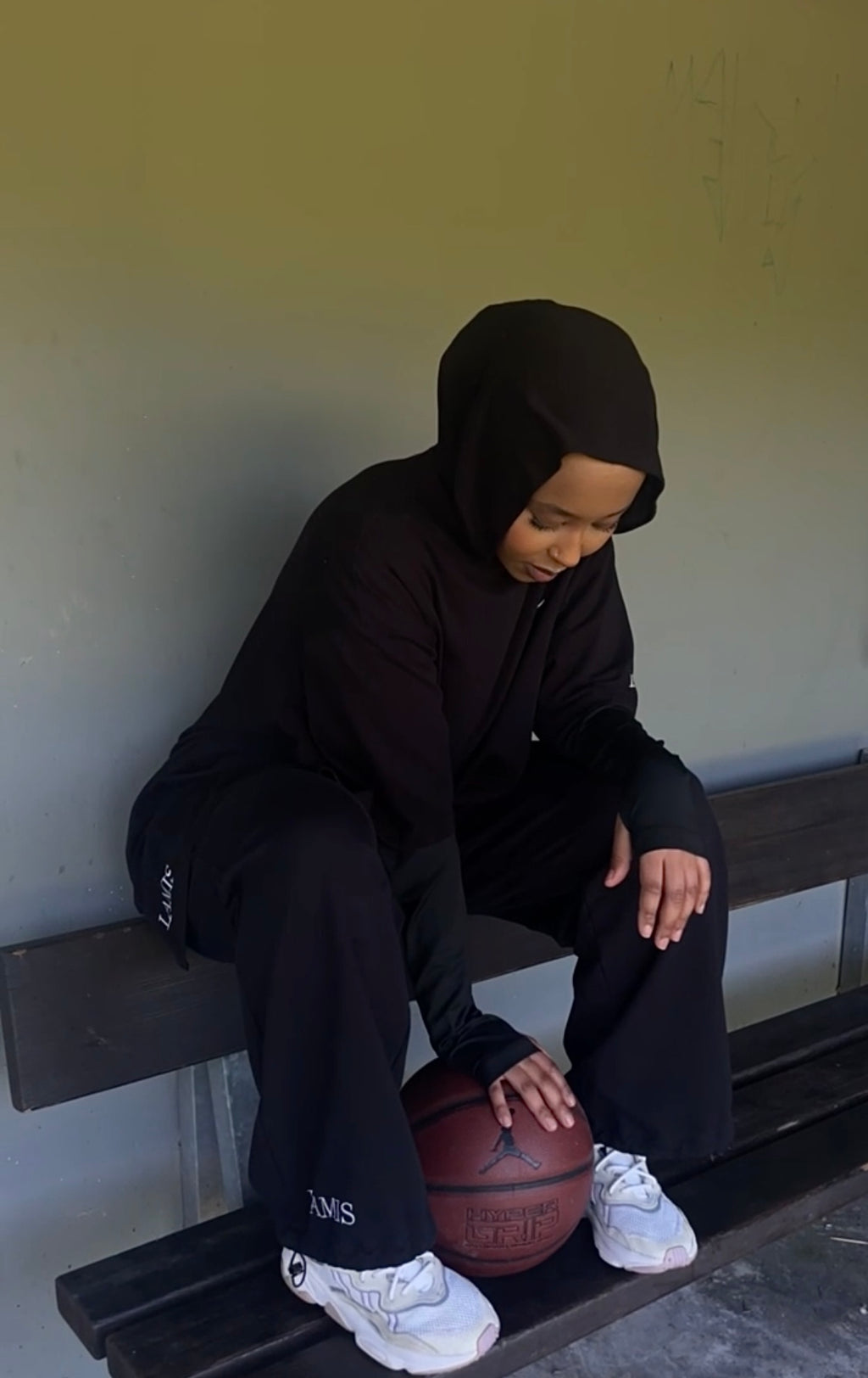 Modest T (Sportwear)